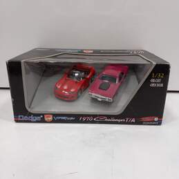 Die Cast Dodge Viper and Challenger 1970 IOB