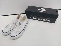 Converse White/Black Women's Size 5 Shoes IOB