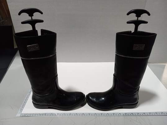 Women's Black Boots Size 2 image number 4