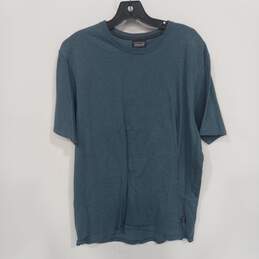 Patagonia Men's Blue T-Shirt Size XL