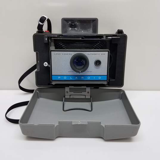 Vintage Polaroid Automatic 210 Land Camera W/ Strap image number 1