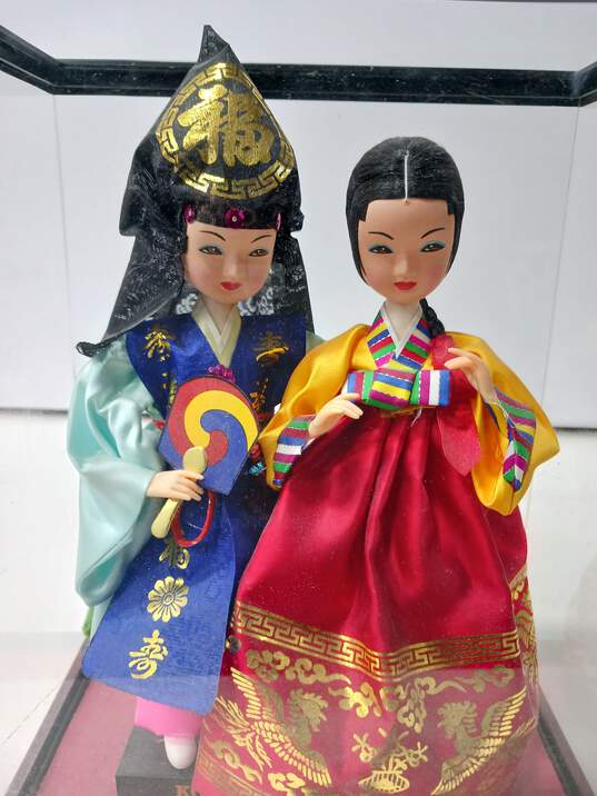 Korean Native Dolls W/Case image number 2