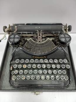 Vintage Corona Typewriter In Case alternative image