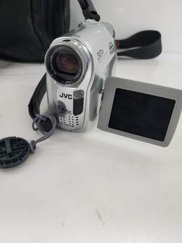 JVC Optical Hyper Zoom Wide 16:9 Mode Video Camera with Accessories and Bag - Untested alternative image