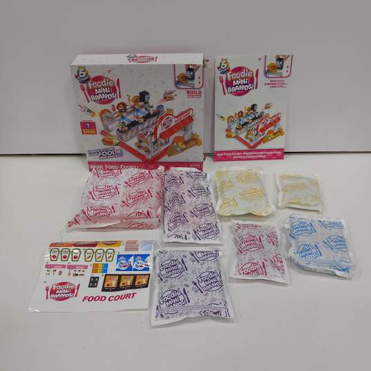 Bundle of 3 Zuru 5 Surprise Mini Brands Sets image number 5