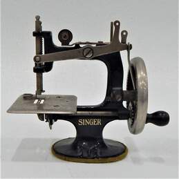 Antique Singer Mini Hand Crank Childs Toy Sewing Machine