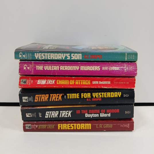 Bundle of 6 Assorted Star Trek Books image number 3