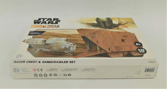 Star Wars The Mandalorian Razor Crest & Sandcrawler Set Paper Model Kit image number 1