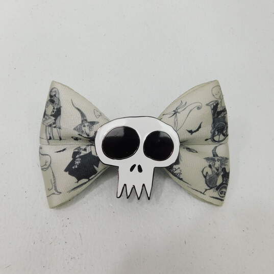 Harvey's Disney Nightmare Before Christmas Seatbelt Coin Purse & Bow image number 2