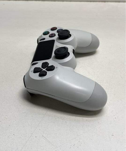 Sony Playstation 4 controller - Glacier White image number 3