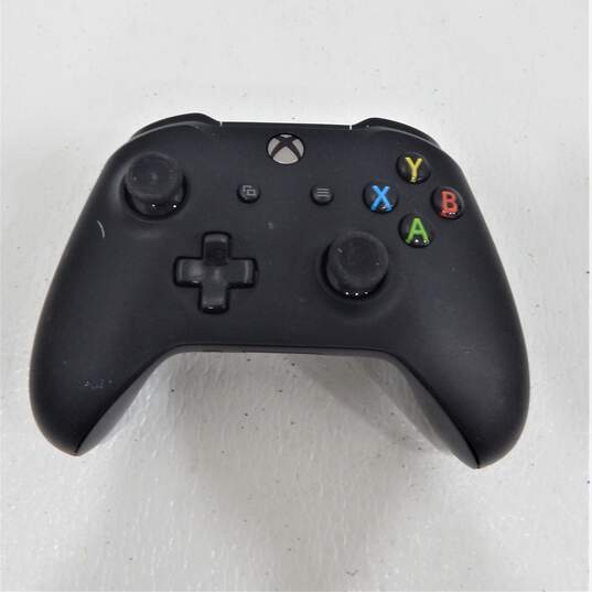 Xbox One X Black 1 Game and 1 Controller image number 7