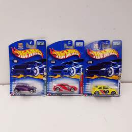 Lot of 13 Assorted Hot Wheels 2002 Collection alternative image
