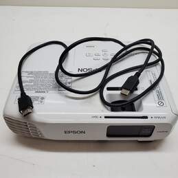 Epson Model H552A LCD Projector For Parts/Repair