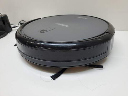 Bundle Deebot Untested P/R* DN62 Robotic Vacuum W/Charger image number 4