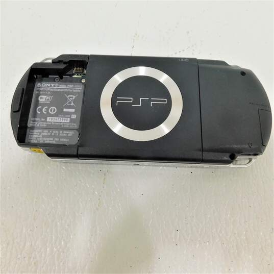 Sony PSP Handheld Tested image number 2