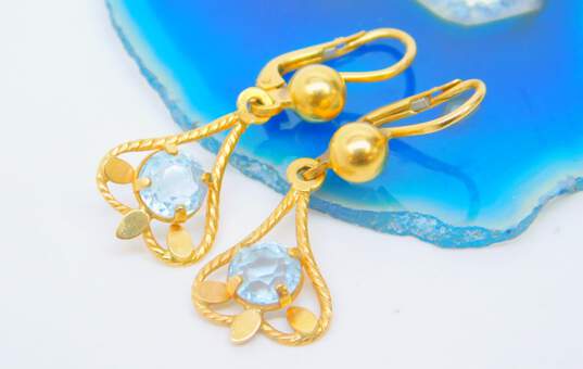 Vintage 18K Yellow Gold Pale Blue Glass Dangle Earrings 3.7g image number 2