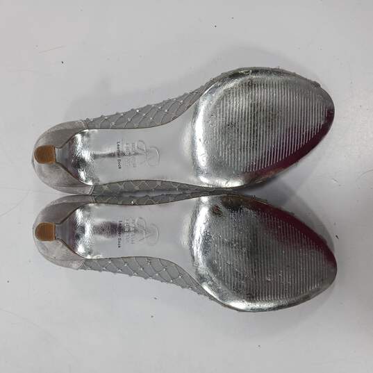 Adrianna Papell Silver Peep Toe Sheer Heels Women's Size 6.5M image number 5
