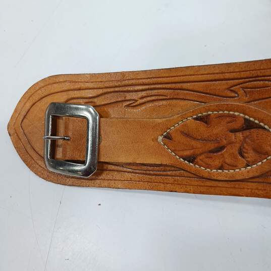 BROWN HANDMADE LEATHER HOLSTER AND BELT image number 4