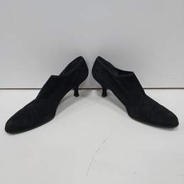Ladies Black Suede Heels Size 8 alternative image
