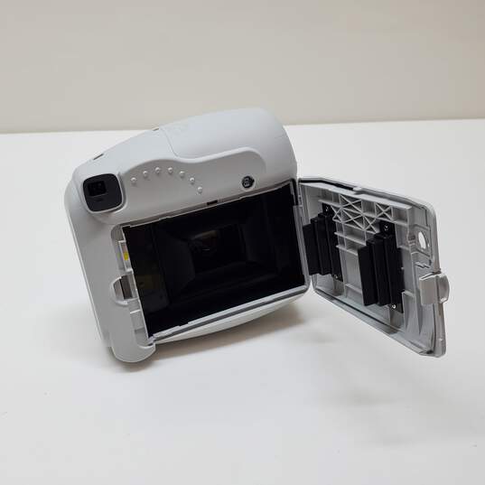 Fujifilm Instax Mini 9 Instant Camera, Smokey White Untested image number 4