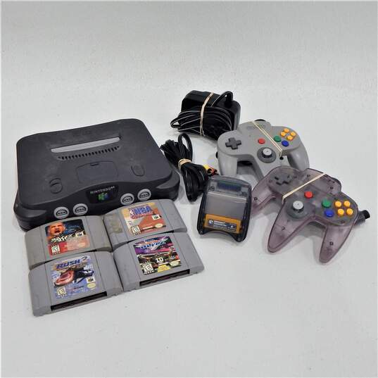Nintendo 64 w/4 Games NFL Blitz image number 1