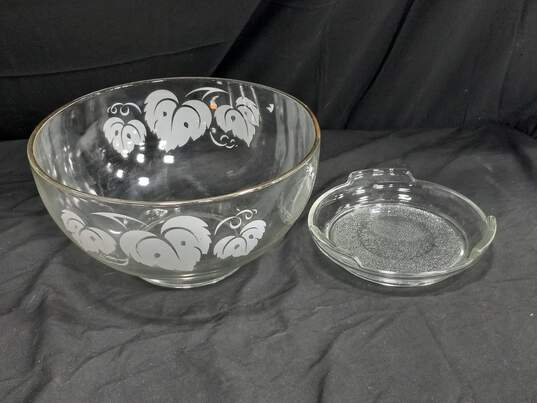 Vintage Anchor Hocking Clear White Grape Punch Bowl w/ 12 Cups image number 4