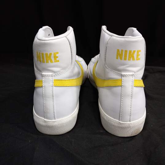 Nike Men's BQ6806-101 Optic Yellow Blazer Mid 77 Vintage Sneakers Size 11 image number 3