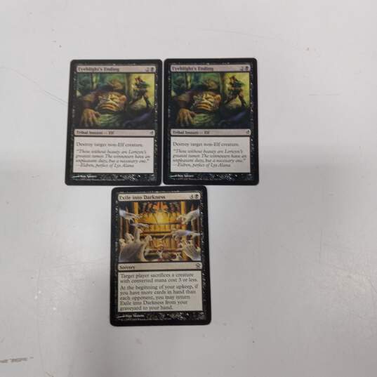 Bundle of Assorted Magic The Gathering Cards image number 2