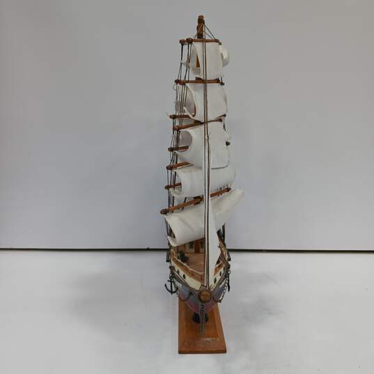 Belem Wooden Decorative Model Ship image number 3