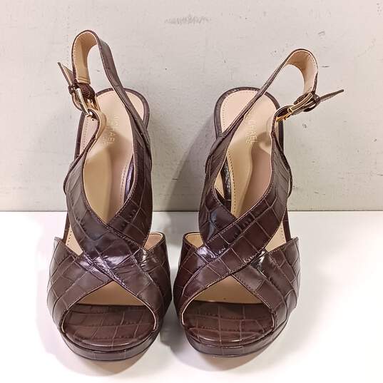Michael Kors Women's Brown Leather Croc Embossed Chunky Heel Peep Toe Sandals Size 9M image number 1