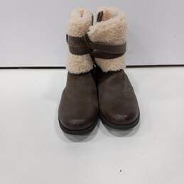 UGG Women's Blayre Shearling Boots Size 8.5