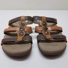 Taos Women's Prize 4 Leather Strap Sandals Steel Size 8 alternative image
