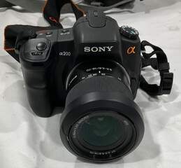 Sony A200 Digital Camera alternative image
