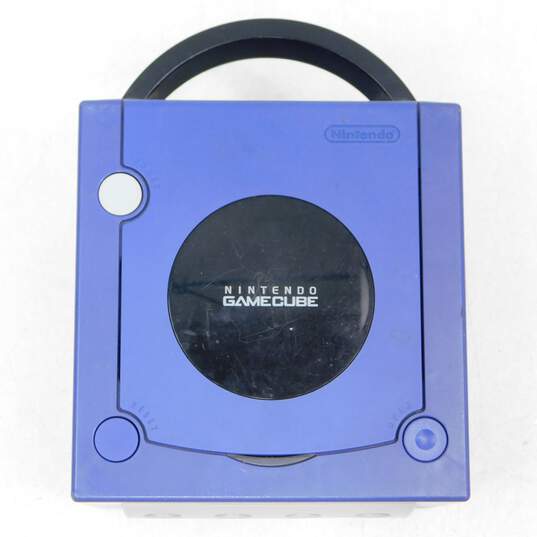 Nintendo GameCube w/ 2 Games & Controller & AV Cables image number 7