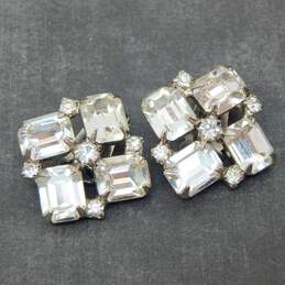 VTG Weiss Silvertone Icy Rhinestones Square Cluster Clip On Earrings