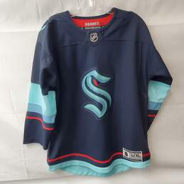 Kraken NHL Pullover Long Sleeve Jersey Size L/XL