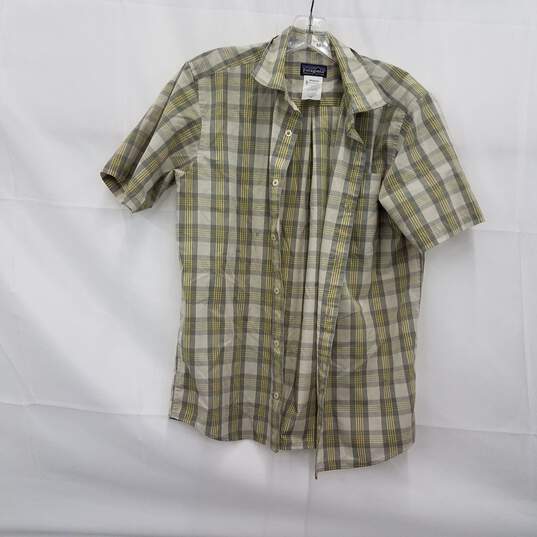 Patagonia Short-Sleeve Button Down Shirt Size Small image number 1