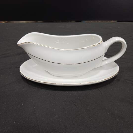 Classic Gold Porcelain Gravy Boat & Saucer IOB image number 4