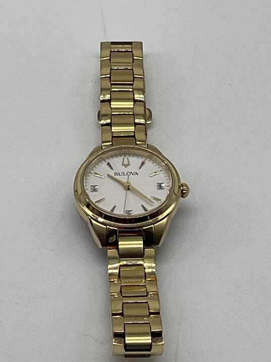 Authentic Womens Gold-Tone Stainless Steel Diamond Dial Analog Wristwatch image number 1