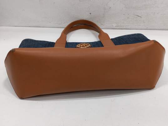 Michael Kors Denim w/ Tan Leather Trim Tote Shoulder Bag image number 4