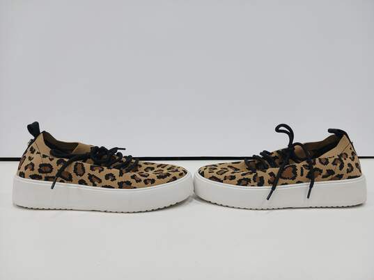 Steve Madden Women's Leopard Print Sneakers Size 8.5 image number 3