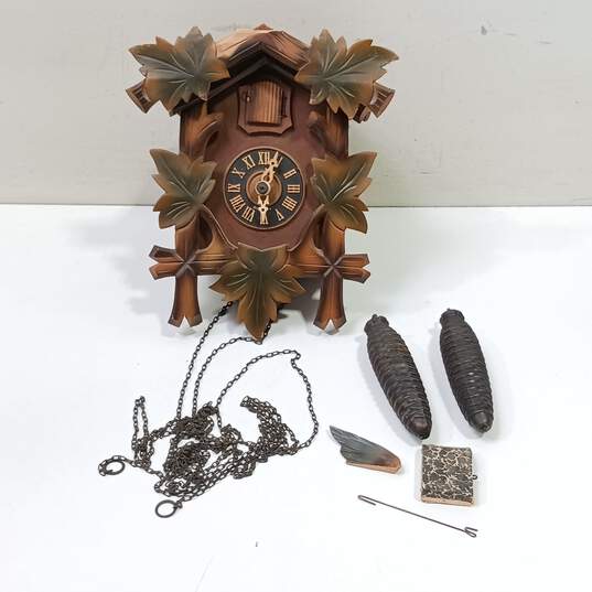 Vintage Brown Cuckoo Clock UNTESTED image number 1