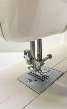 Brother LS2350 Sewing Machine alternative image
