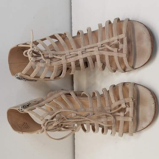 Pour La Victoire Suede Grey Heels Size 9 image number 6