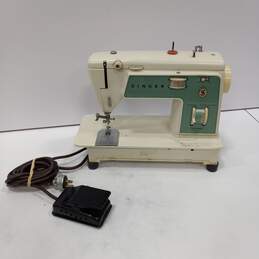 Vintage Singer Scholastic Sewing Machine Model 717