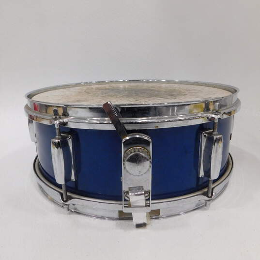 VNTG Penncrest Brand Blue Glitter 15.5 Inch Snare Drum (Parts and Repair) image number 2