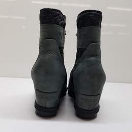 Sorel Women's Ankle Boots US 6.5 alternative image