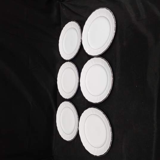 Harmony House Silver Sonata Dinner Plate Set image number 1