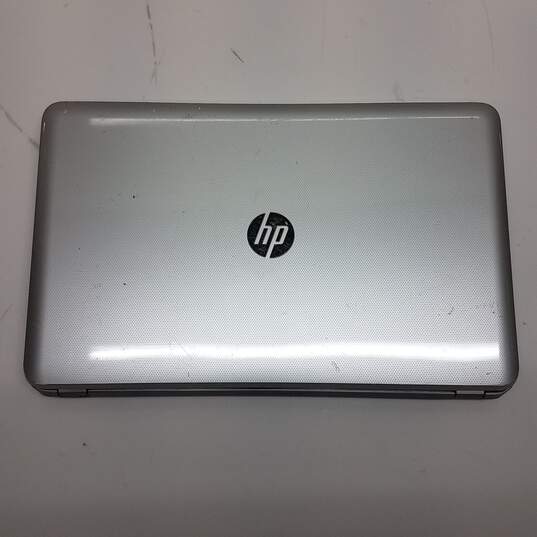 HP Pavilion 17in Notebook AMD A8-5550M CPU/APU 8GB RAM & HDD image number 3