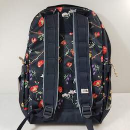 The North Face Daypack 22L NWT alternative image